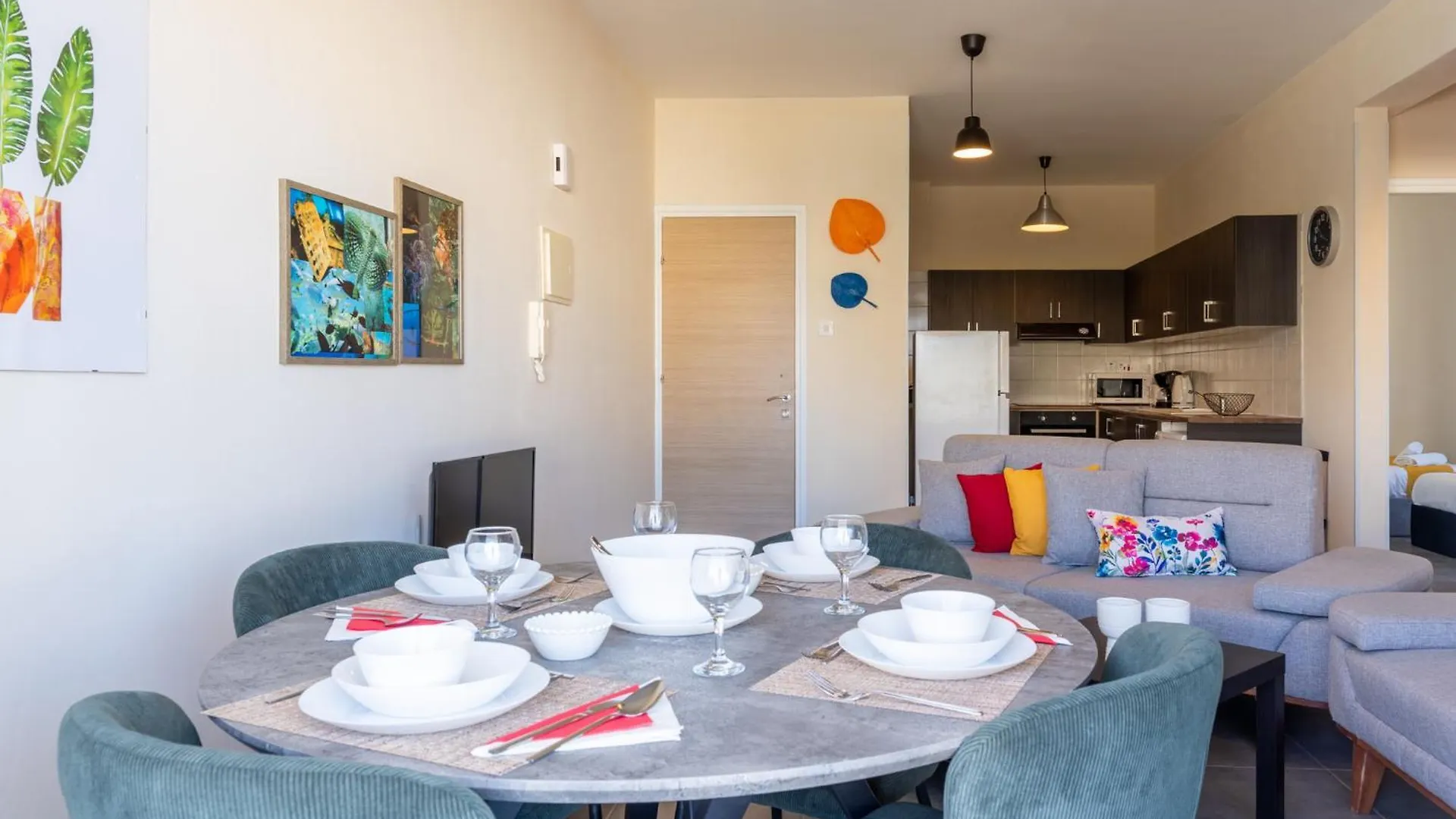 Sapphire'S 2-Bedroom Apartment In Larnaca Cyprus