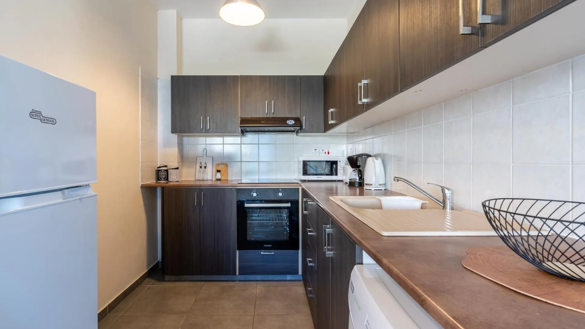 Sapphire'S 2-Bedroom Apartment In Larnaca