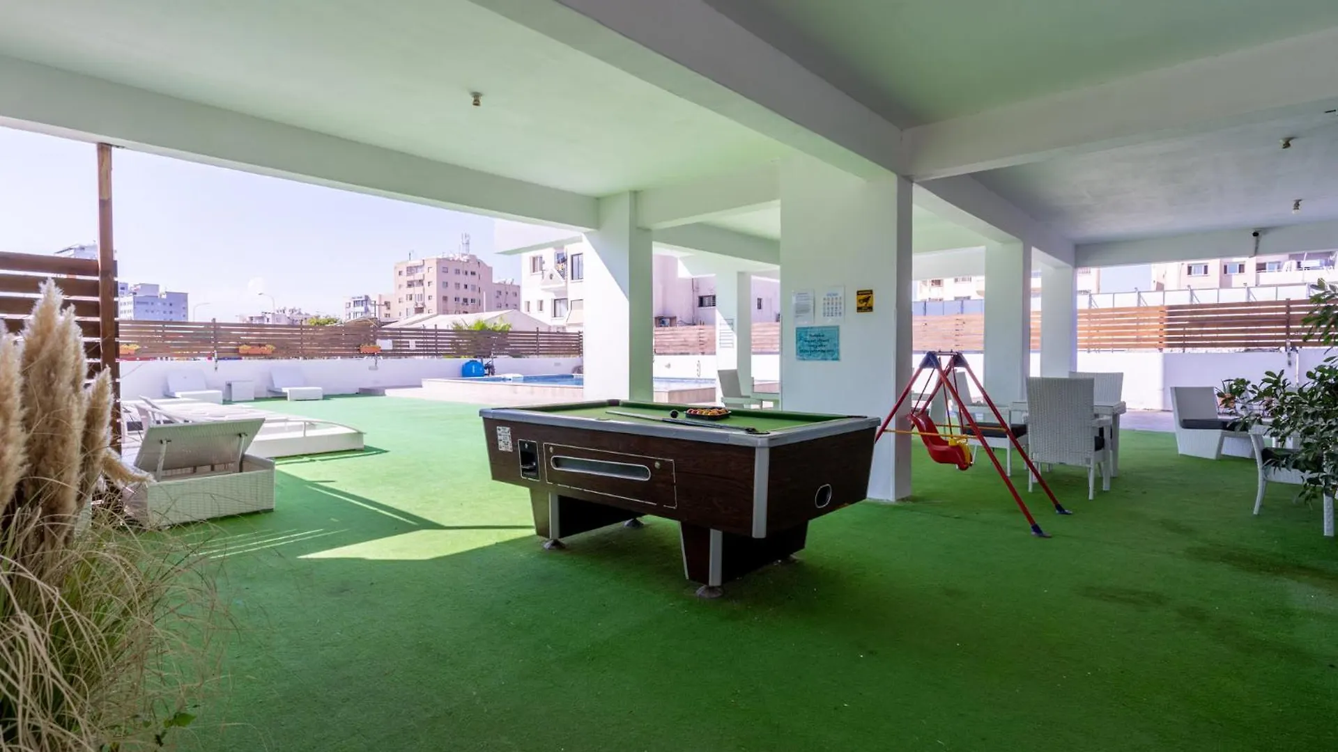 Sapphire'S 2-Bedroom Apartment In Larnaca